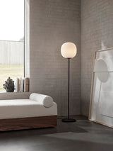 Lantern golvlampa från New Works - 4 - Jacobsen Plus