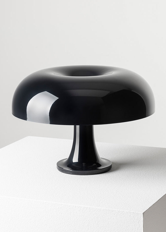Nessino Bordslampa från Artemide - Special edition black - Jacobsen Plus