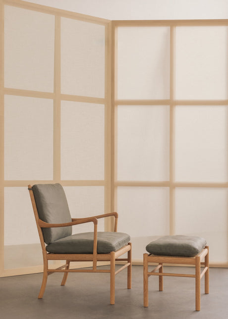 OW149 Colonial fåtölj, ek olja, Terra-läder av Ole Wanscher - Terra Jade 20368 - Jacobsen Plus