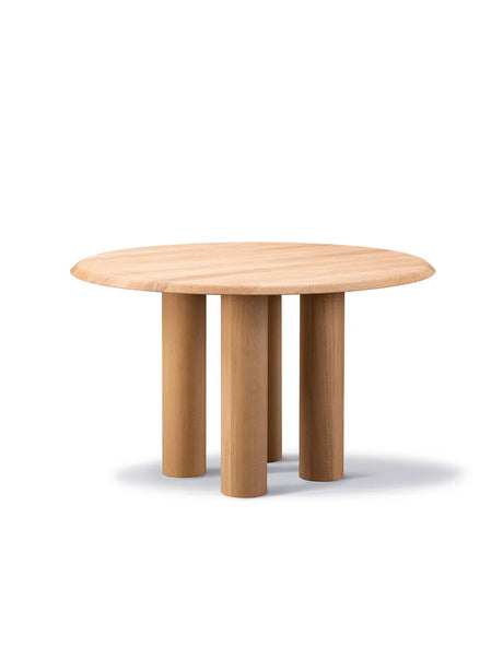 Islets Matbord, ek ljus olja från Fredericia Furniture - Jacobsen Plus