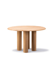 Islets Matbord, ek ljus olja från Fredericia Furniture