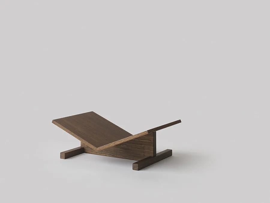 Page Bookstand, Rökt ek från New Mags - 3 - Jacobsen Plus