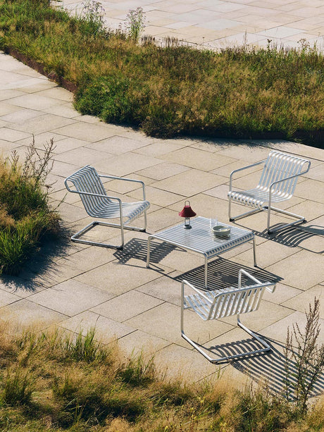 Palissade Cantilever loungestol låg från HAY - Järnröd - Jacobsen Plus