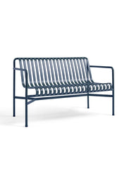 Palissade Dining Bench Armstöd, Djupblå från Hay
