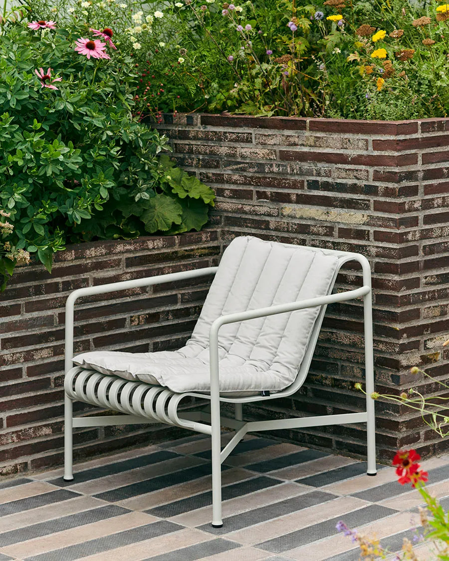 Soft Quilted Cushion för Palissade Lounge Chair Low från Hay - 1 - Jacobsen Plus