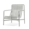 Palissade Lounge Chair High, skygrå från Hay