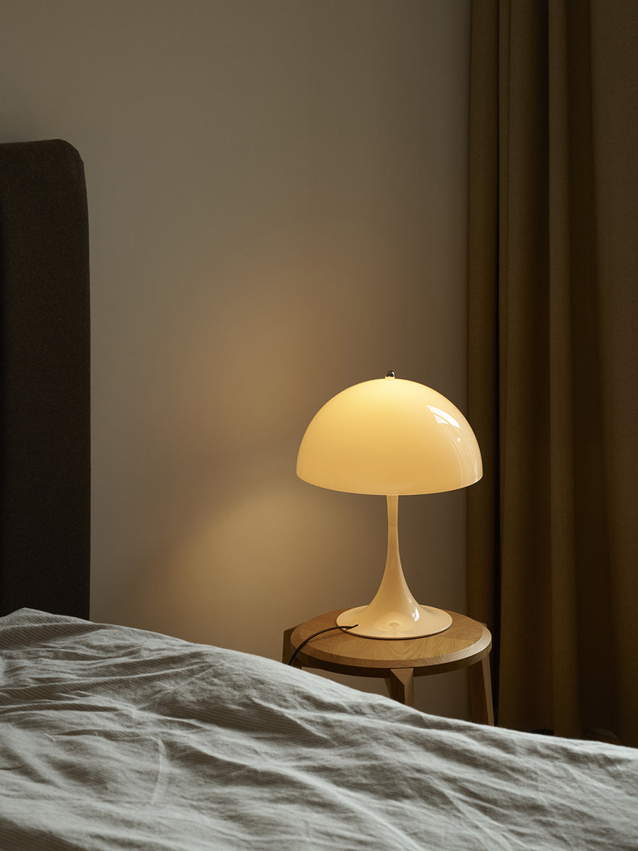 Panthella 320 bordslampa, opal av Verner Panton - 1 - Jacobsen Plus