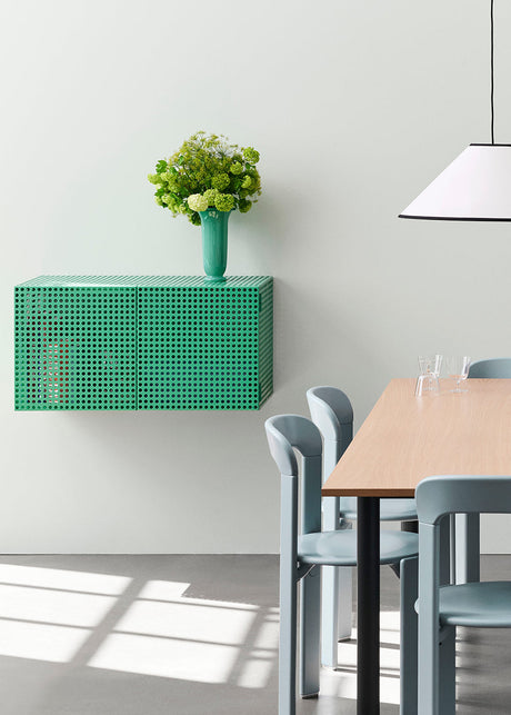 Perforated Cabinet Wall från HAY - Mjuk jade - Jacobsen Plus