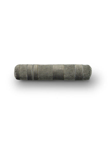 Crest Pyjamas Pillow, Ø15x74 från Eilersen - P01 - Jacobsen Plus