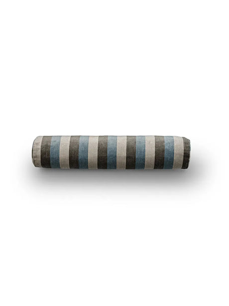 Ember Pyjamas Pillow, Ø15x74 från Eilersen - L01 - Jacobsen Plus