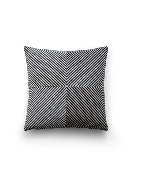 Fern Pyjamas Pillow, 50x50 från Eilersen - P01 - Jacobsen Plus