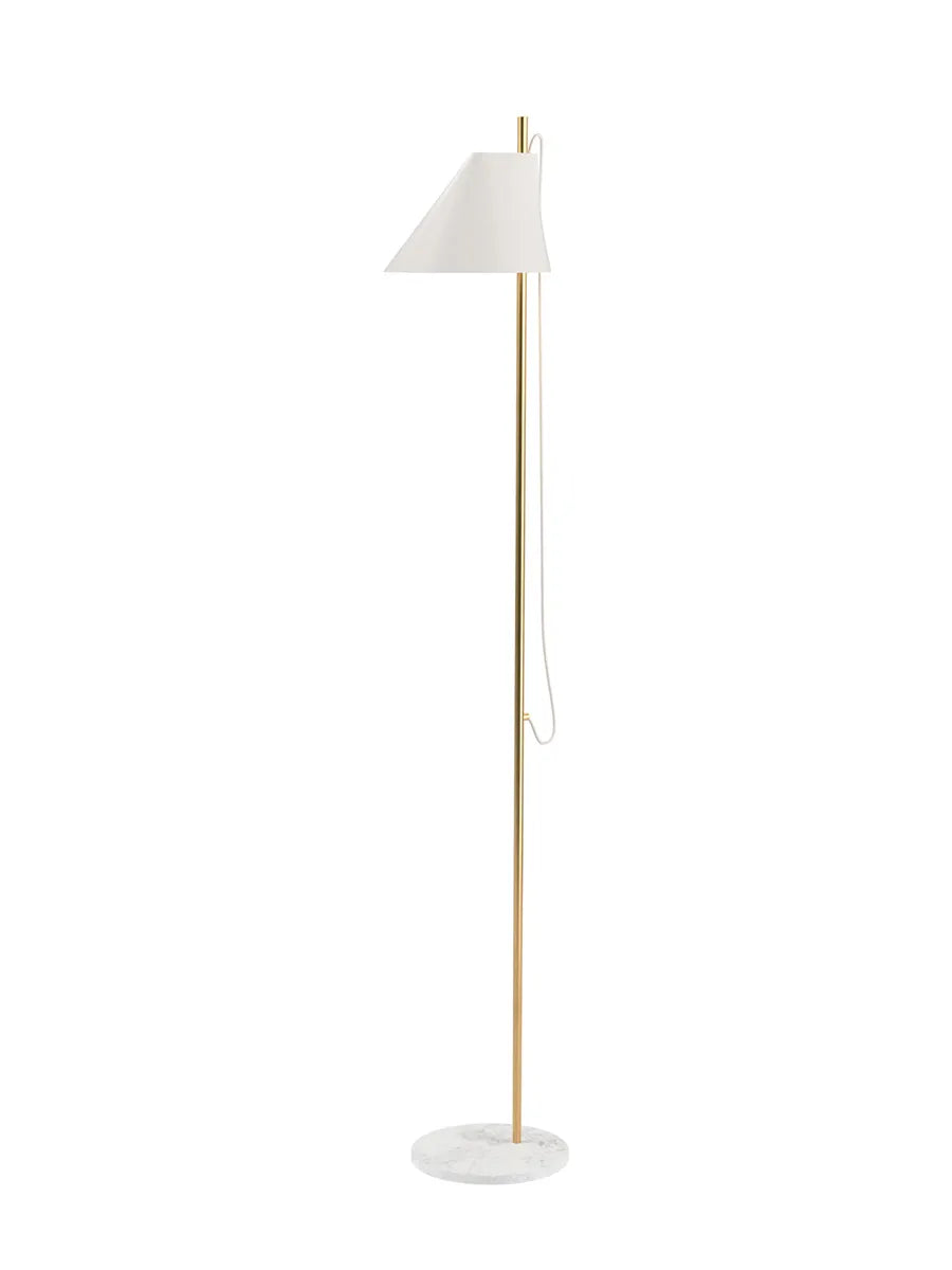 Yuh Brass golvlampa från Louis Poulsen
