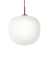 Rime Pendellampa, Ø 45 cm från Muuto - Djupröd - Jacobsen Plus