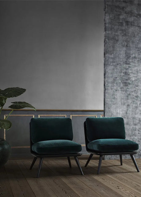 Spine Lounge Chair Petit från Fredericia Furniture - Stofgruppe 0 / Lackerad eg - Jacobsen Plus