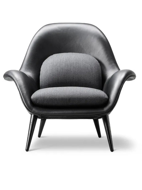 Swoon Fåtölj från Fredericia Furniture - Stofgruppe 1 / Ek lak - Jacobsen Plus