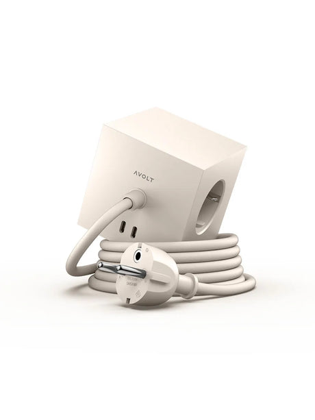 Square 1 Grenuttag med USB-C, beige från Avolt - Jacobsen Plus