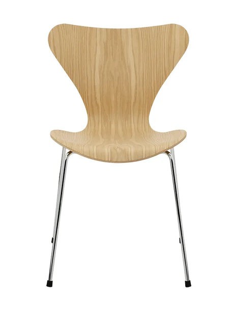 3107 Serie 7 Stol, naturfanér av Arne Jacobsen - Valnöt - Jacobsen Plus