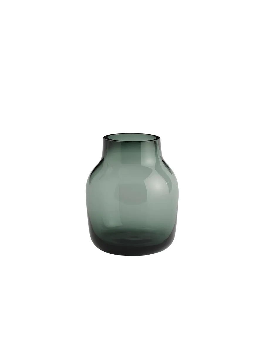 Silent Vas, Ø 11 cm från Muuto - Dark green - Jacobsen Plus