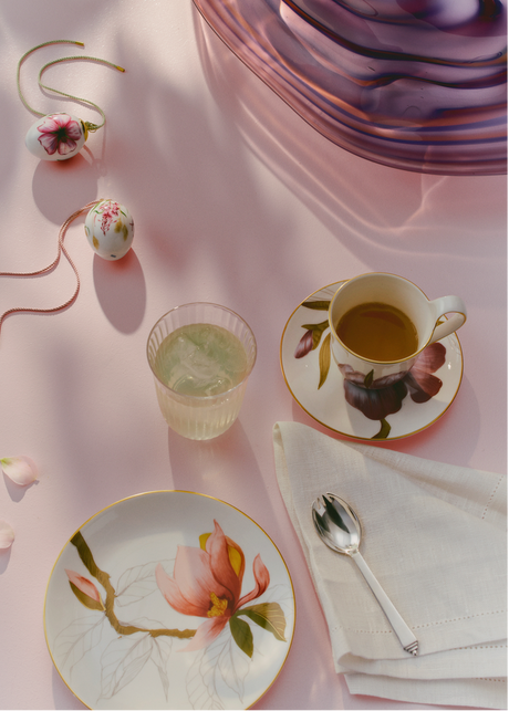 Royal Copenhagen Flora kopp med hög hänkel och fat, Iris - 2 - Jacobsen Plus