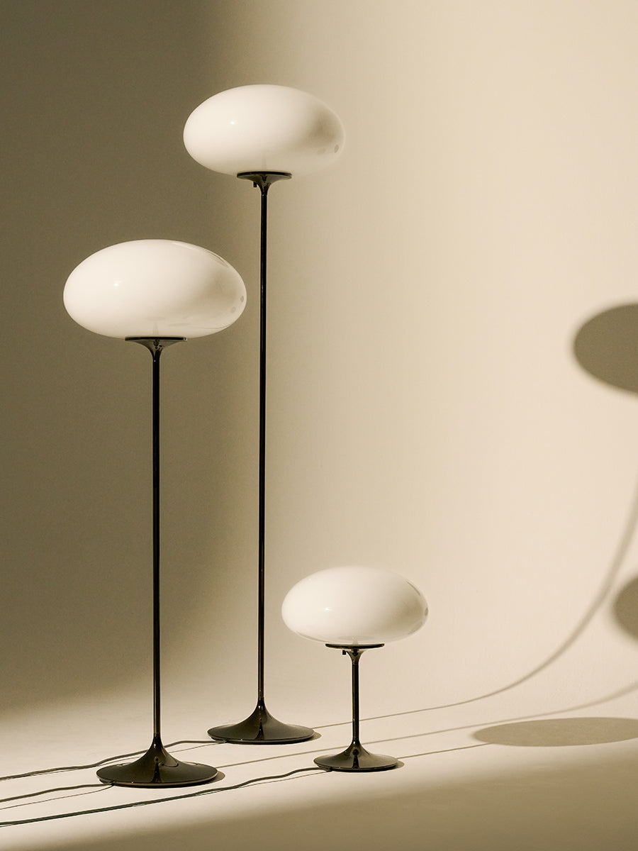 Stemlite opal golvlampa, H150 från GUBI - 2 - Jacobsen Plus