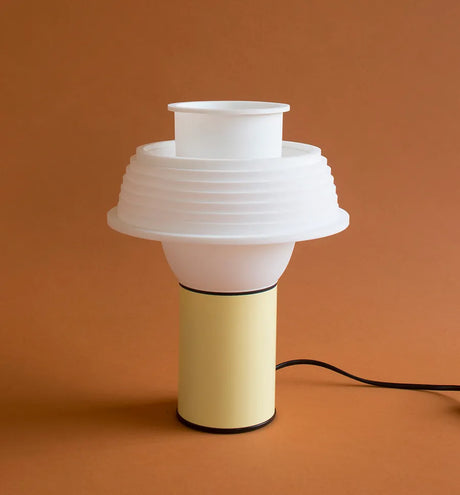 Sowden Light Bordslampa TL2, gul - 4 - Jacobsen Plus