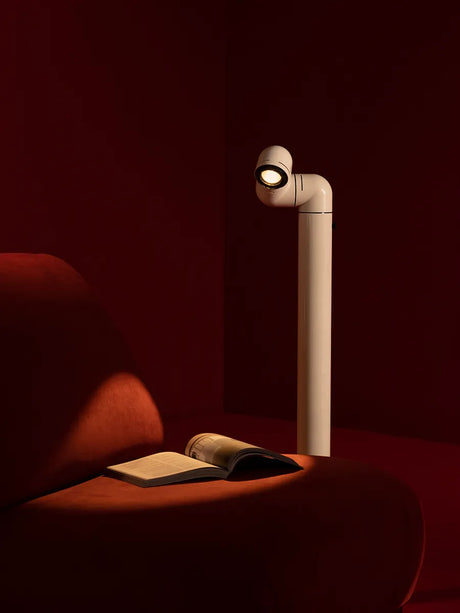 Tatu Alta Golvlampa, vit grå från Santa and Cole - 5 - Jacobsen Plus
