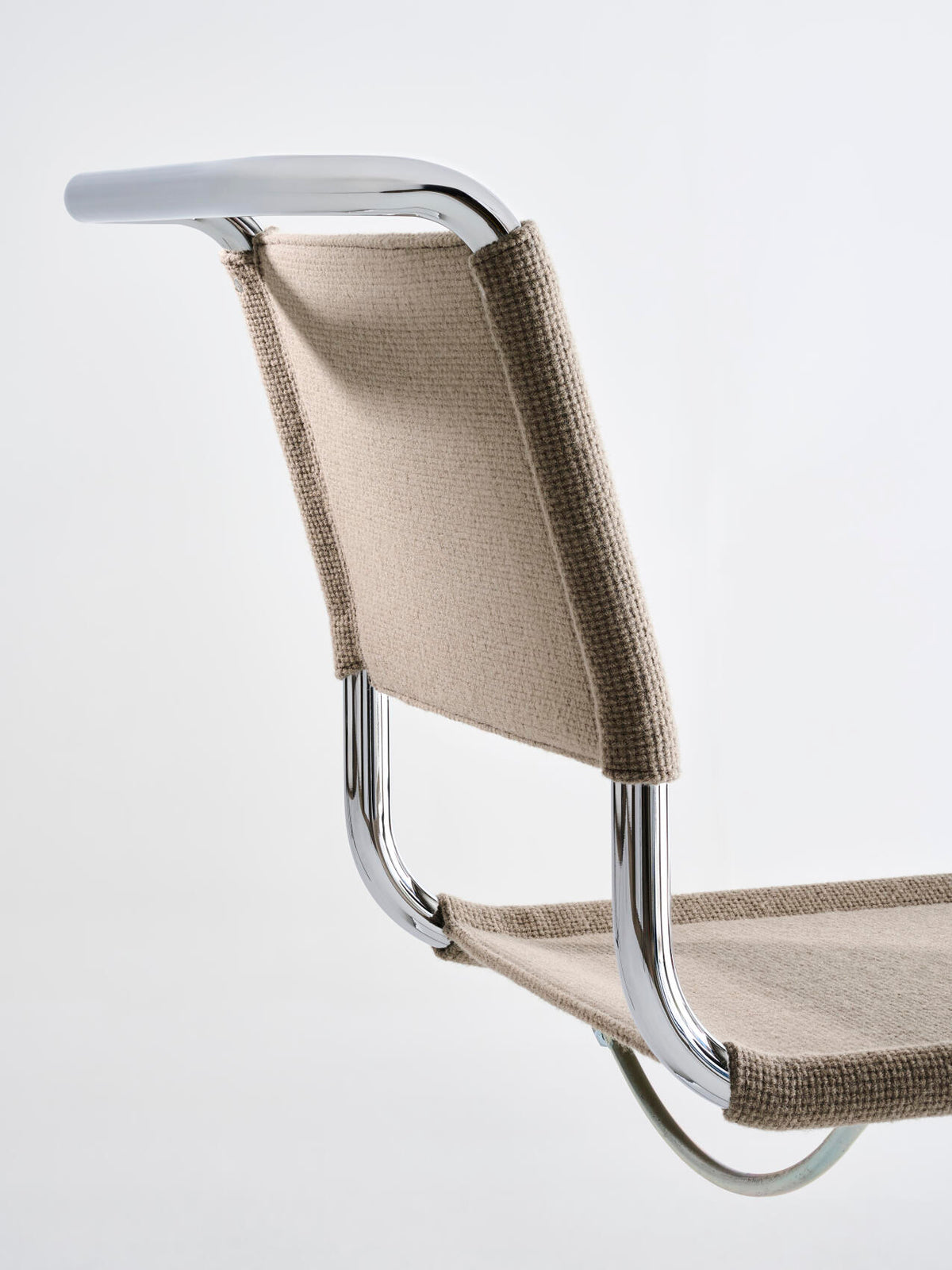 S 33 V-konsolstol från Thonet - 31 - Jacobsen Plus