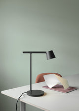 Tip Bordslampa från Muuto - 2 - Jacobsen Plus