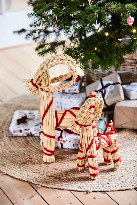Julbock med rött band, medium från Ib Laursen - 3 - Jacobsen Plus