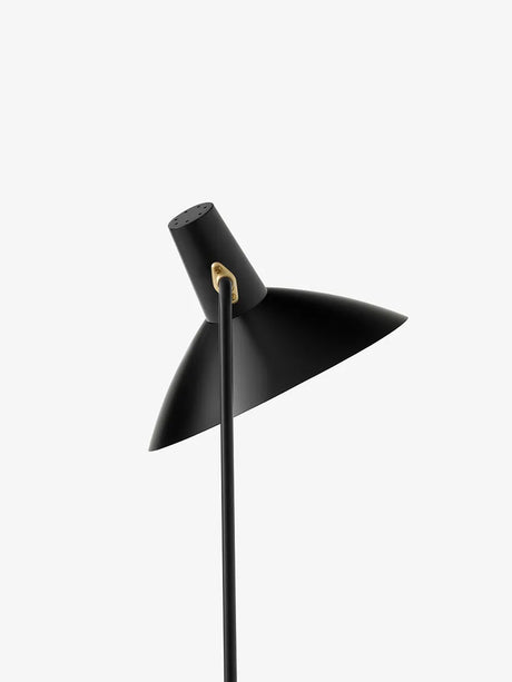 Tripod HM8 Golvlampa av Hvidt & Mølgaard - White - Jacobsen Plus