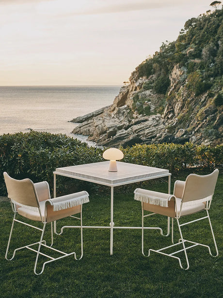 Tropique Outdoor Matstol med fransar från GUBI - Leslie Limonta 06 / Svart - Jacobsen Plus