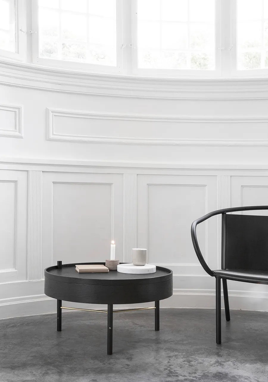 Turning Table, svart ask från Audo Copenhagen - 3 - Jacobsen Plus