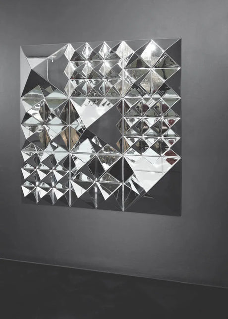 Mirror Sculptures, 1 pyramid från Verpan - 2 - Jacobsen Plus
