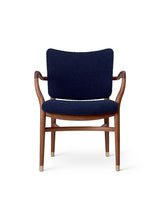 VLA61 Monarch Chair av Vilhelm Lauritzen - Mahogny olie - Baru 0780 - Jacobsen Plus