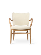 VLA61 Monarch Chair av Vilhelm Lauritzen - Ek olie - Baru 0410 - Jacobsen Plus