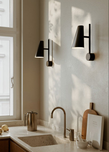 Cono vägglampa från Woud - 2 - Jacobsen Plus