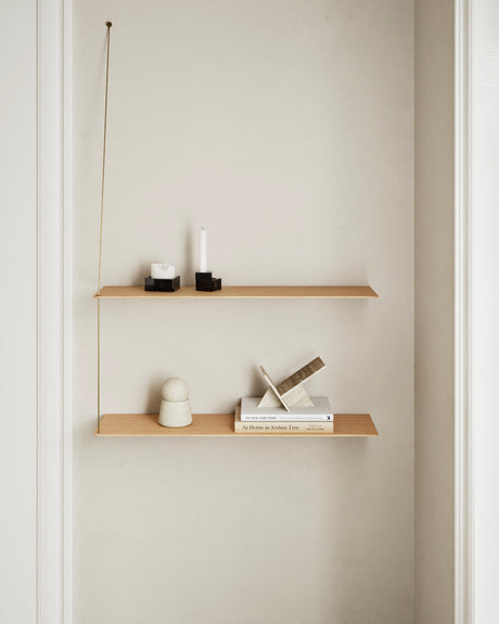Stedge Shelf, 80 cm från Woud - Hvidpigmenteret - Jacobsen Plus