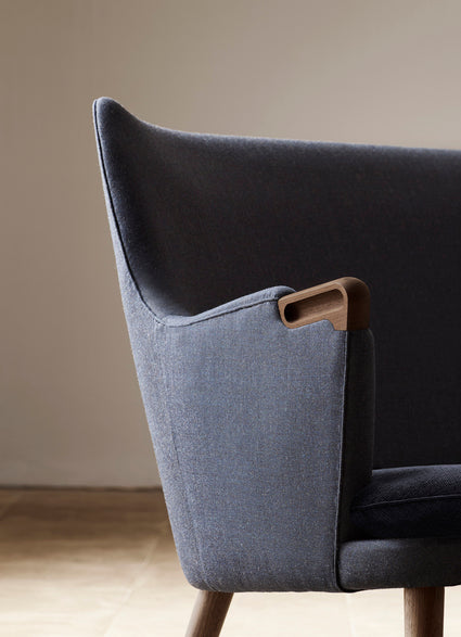 CH71 Fåtölj av Hans J. Wegner - Såpa / Ek-stofgruppe 1 - Jacobsen Plus