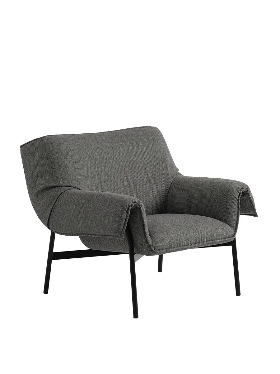 Wrap Lounge-fåtölj från Muuto - Sabi 151 - Black - Jacobsen Plus