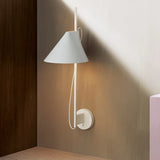 Yuh vägglampa från Louis Poulsen - 2 - Jacobsen Plus
