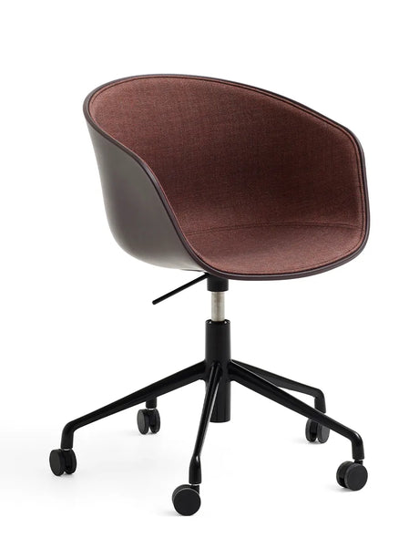 About a Chair AAC52 Frampolstrad, svart skal från Hay - Remix / Svart pulverlakeret aluminum - Jacobsen Plus