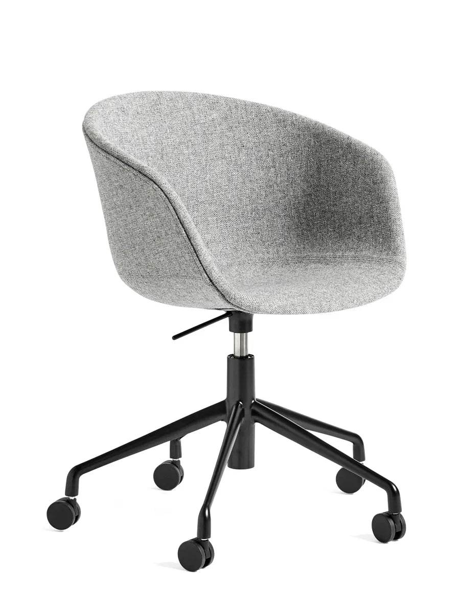 About a Chair AAC53 från Hay - 2 - Jacobsen Plus