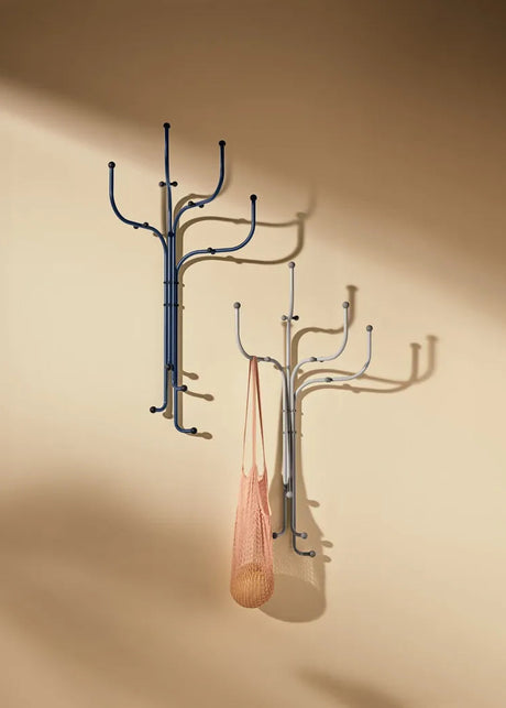 Coat Tree Wall från Fritz Hansen - Light grey - Jacobsen Plus