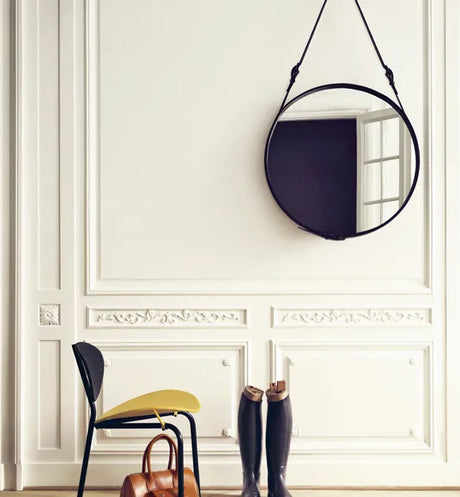 Adnet spegel från GUBI - Black / Ø45 - Jacobsen Plus