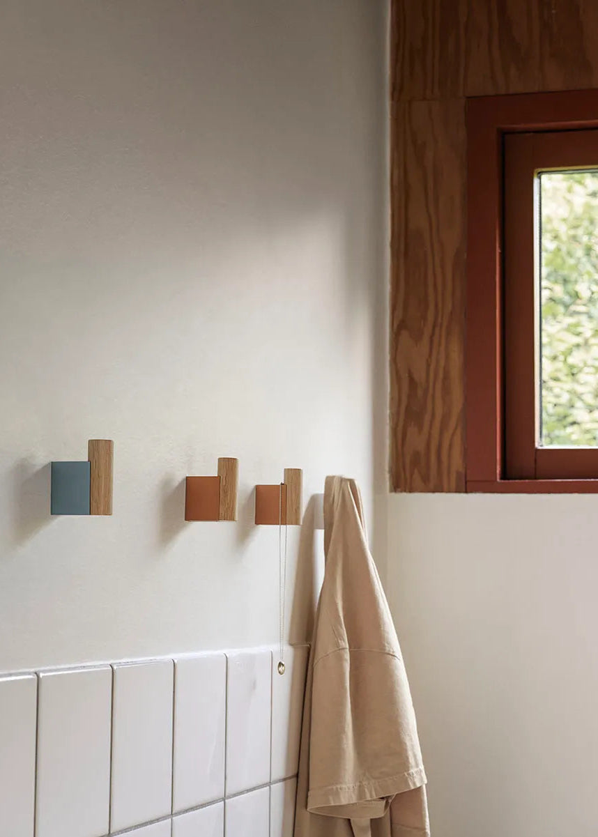 Attach Coat Hooks, 2 st. från Muuto - 2 - Jacobsen Plus