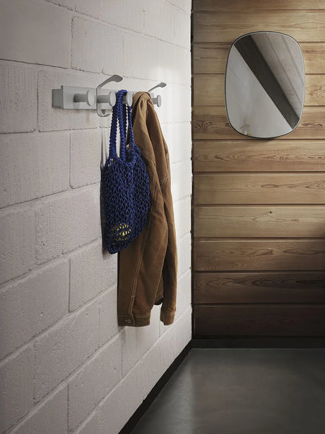 Avail Coatställ från Muuto - Oak - Copper brown - Jacobsen Plus