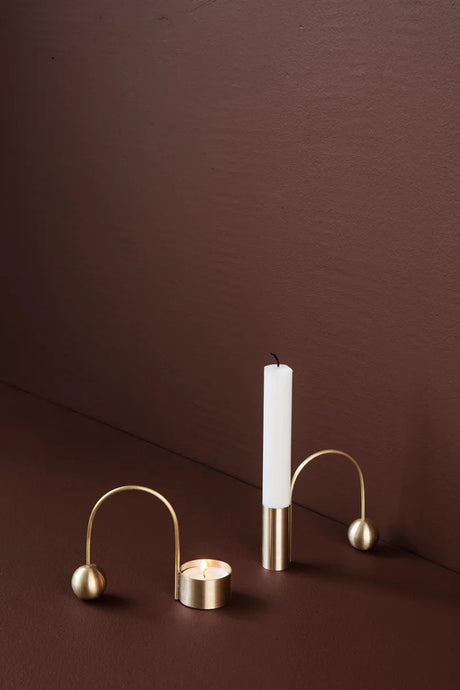 Balance Ljusstake från Ferm Living - Black brass - Jacobsen Plus