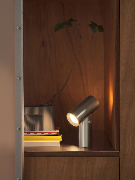 Beam Portabel bordslampa från Muuto - Polished Aluminum - Jacobsen Plus