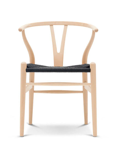 Y-stol CH24, såpad bok med svart flätning av Hans J. Wegner - 1 - Jacobsen Plus