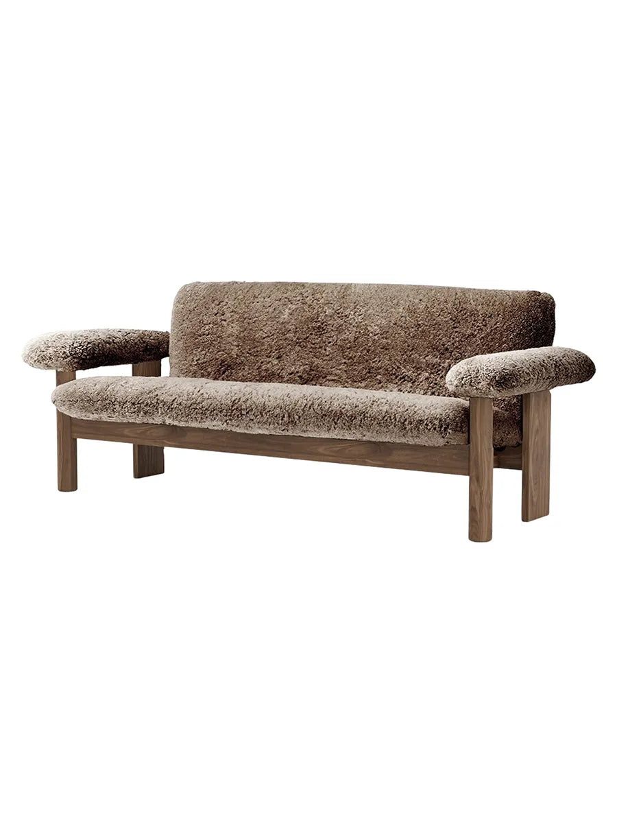 Brasilia Soffa, Fårskinn från Audo Copenhagen - Sahara - Walnut - Jacobsen Plus